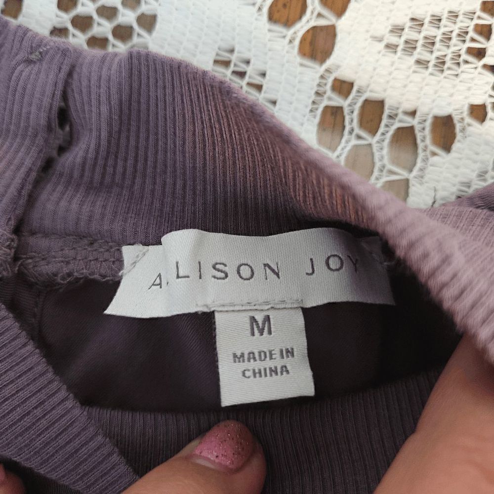 Allison Joy Top - Picture 2 of 8
